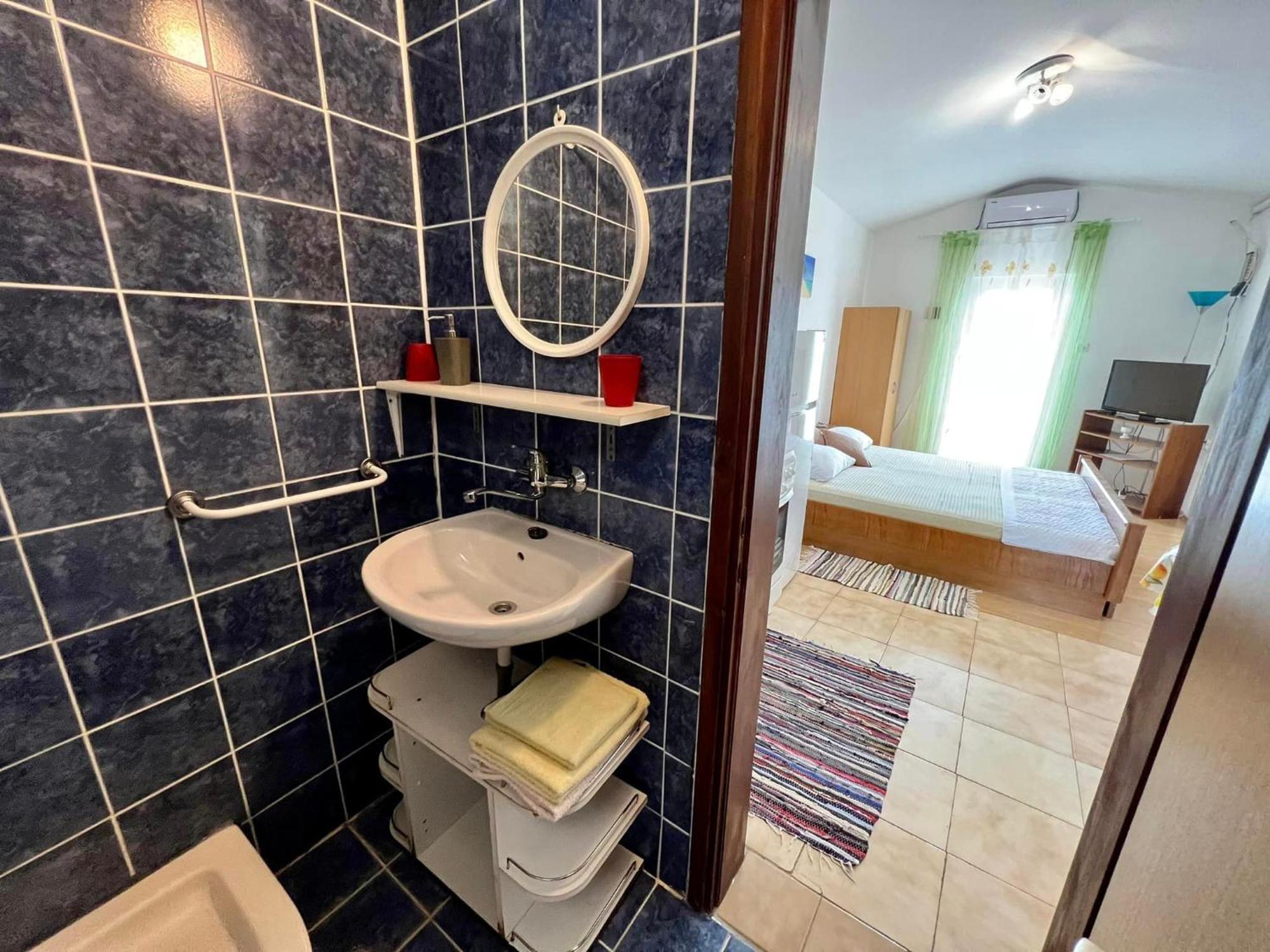 Apartmani Lidija Karin Donji Donji Karin Exterior foto