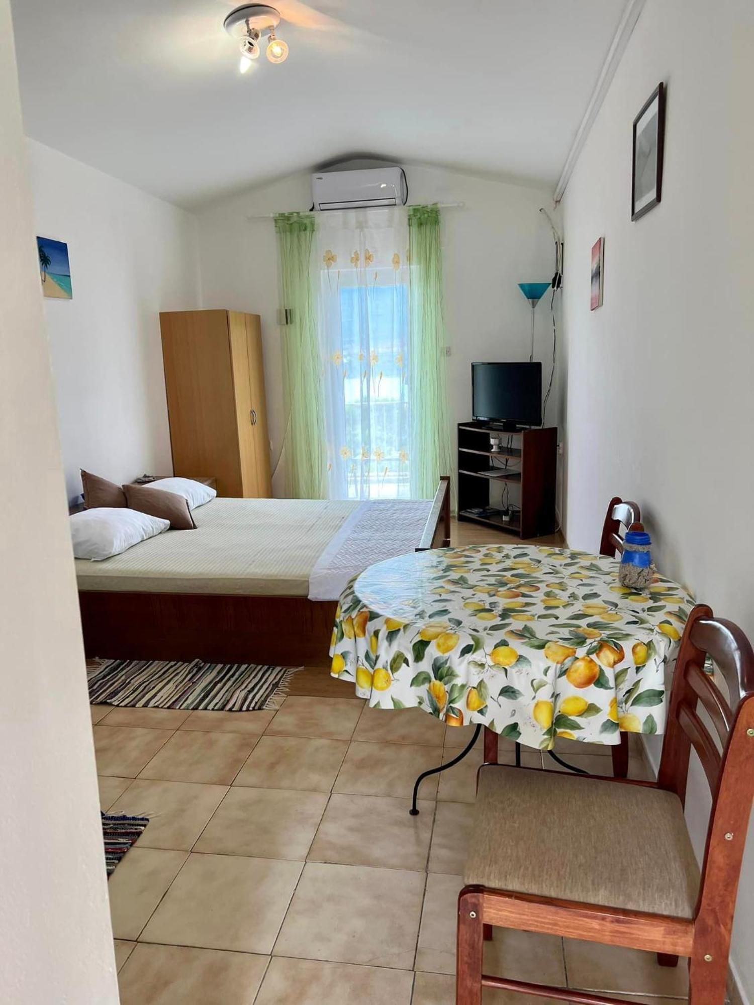 Apartmani Lidija Karin Donji Donji Karin Exterior foto