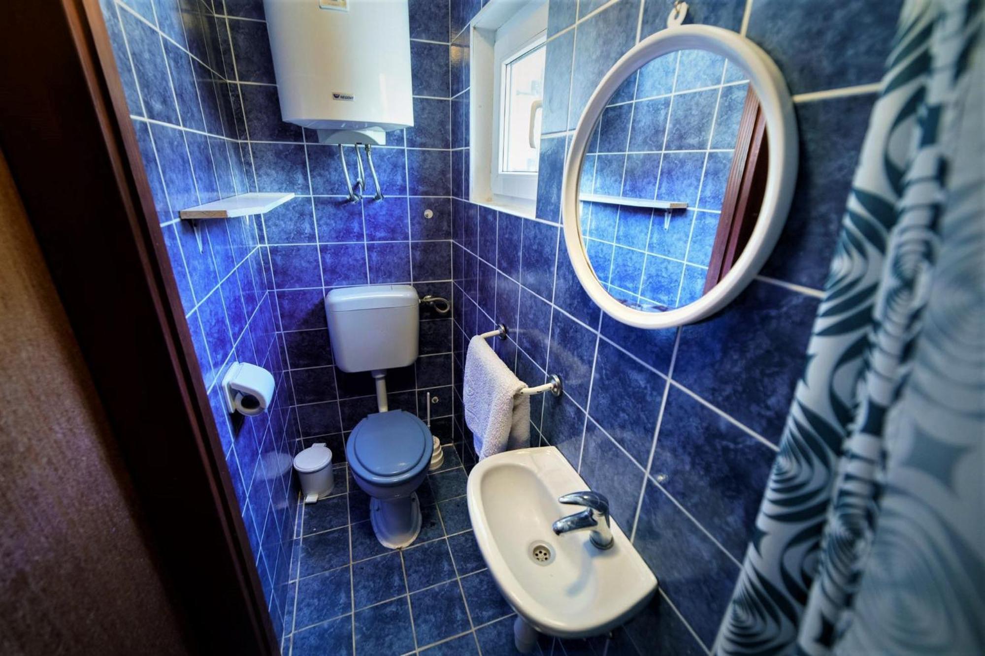 Apartmani Lidija Karin Donji Donji Karin Exterior foto