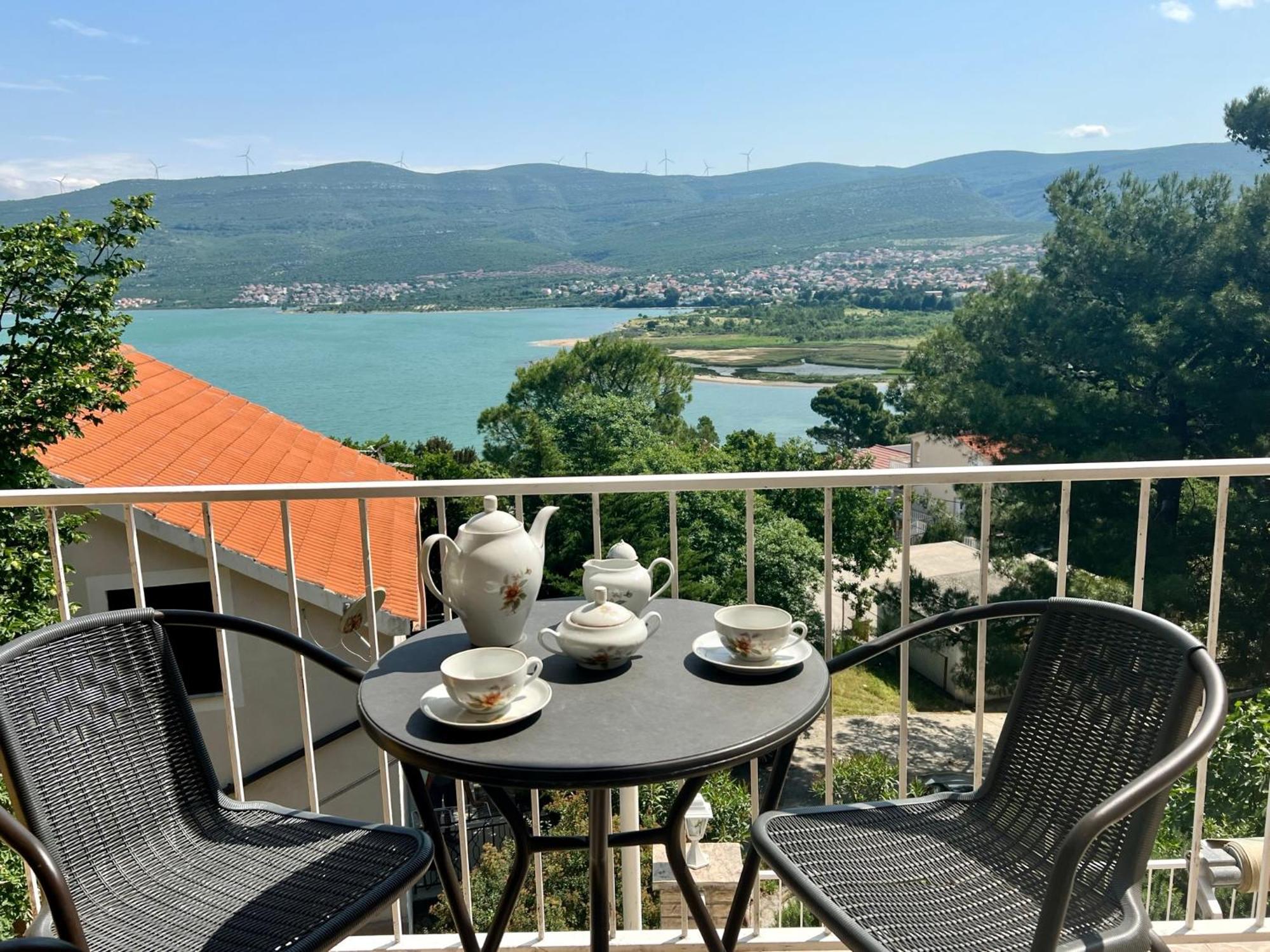 Apartmani Lidija Karin Donji Donji Karin Exterior foto