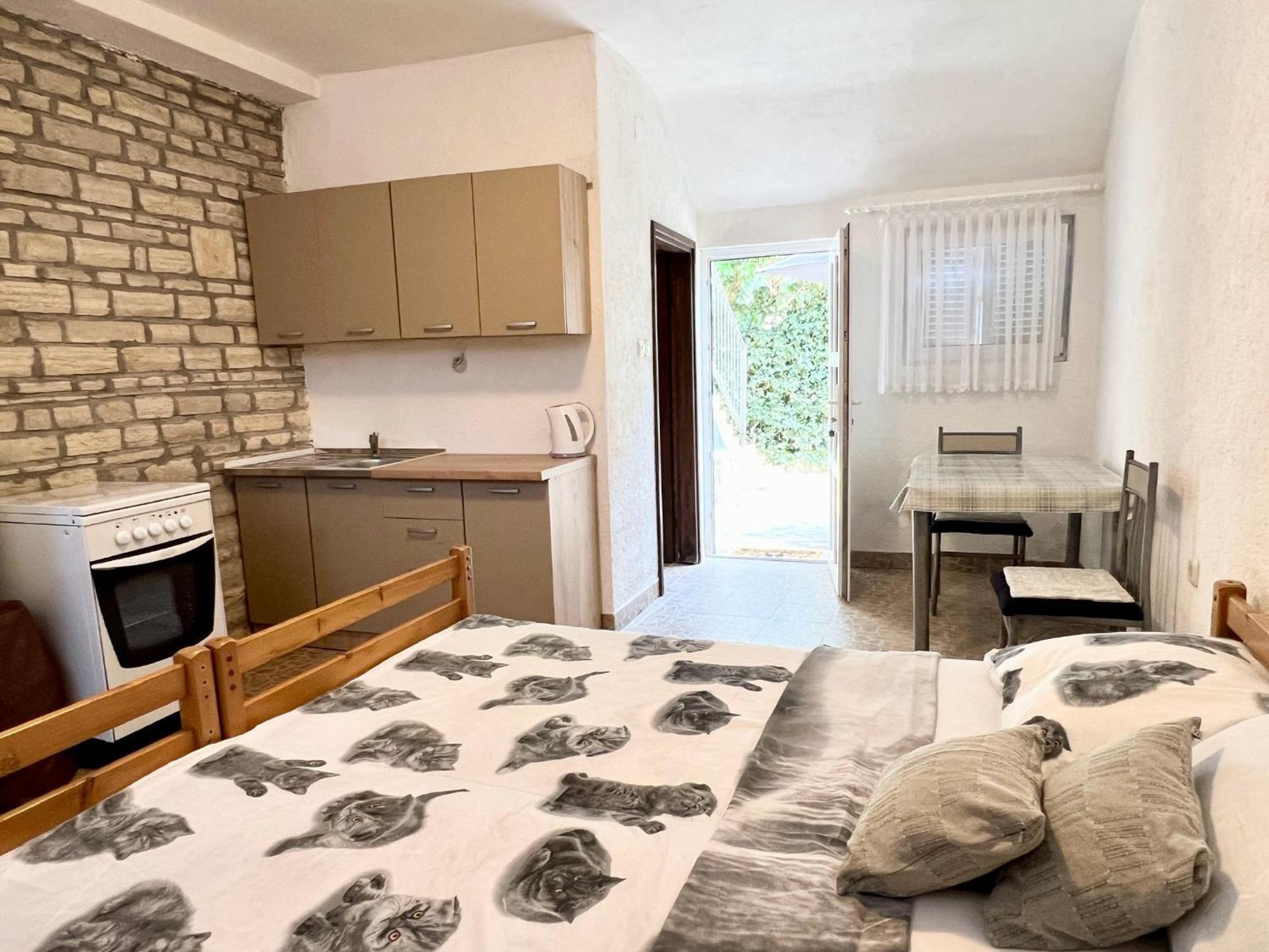 Apartmani Lidija Karin Donji Donji Karin Exterior foto