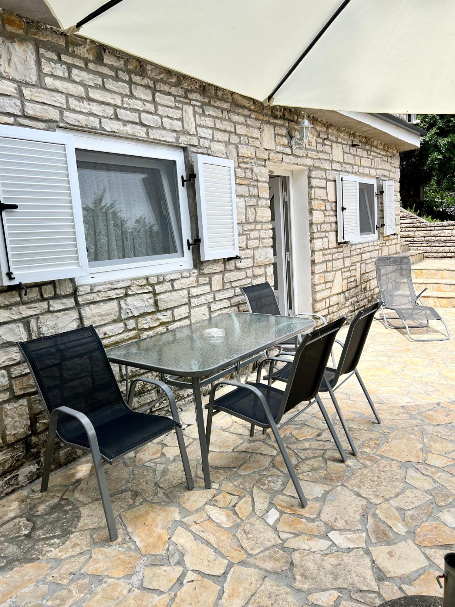 Apartmani Lidija Karin Donji Donji Karin Exterior foto