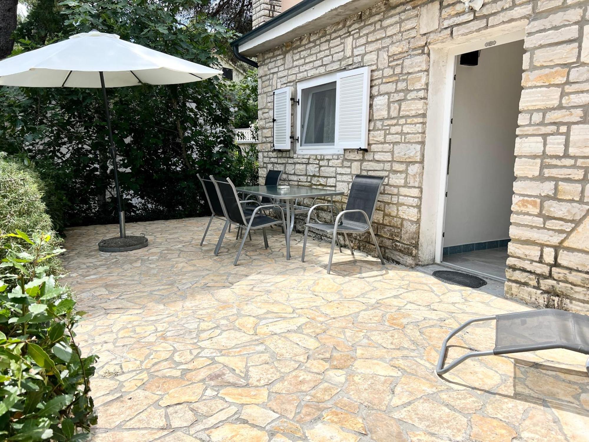 Apartmani Lidija Karin Donji Donji Karin Exterior foto
